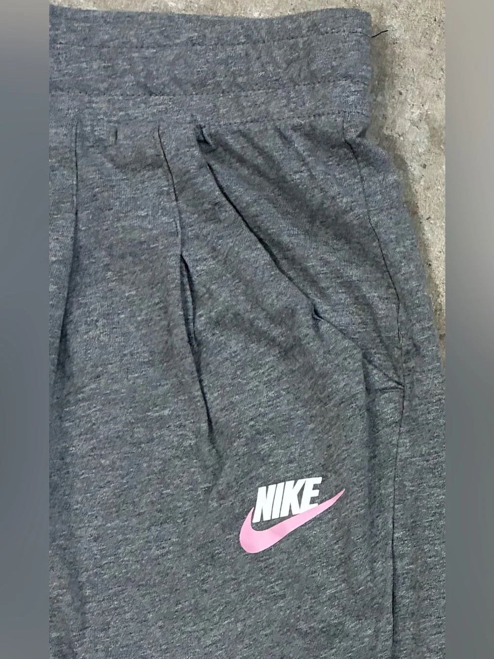 Women’s NIKE Oversized Sweatshirt & Cropped Jogger Sweatpants, sz Medium